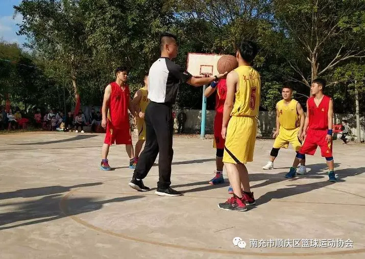 如何通过训练提高篮球运动员的速度_2